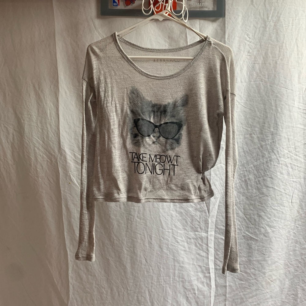 Aeropostale Womens XS Beige “Cat Print” Long-Sleeved Oversized Blouse!